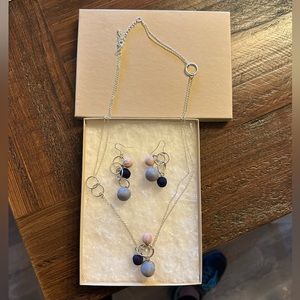 Necklace and earring set